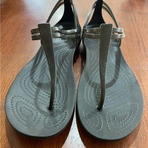 CROCS comfort black sandals women’s 9